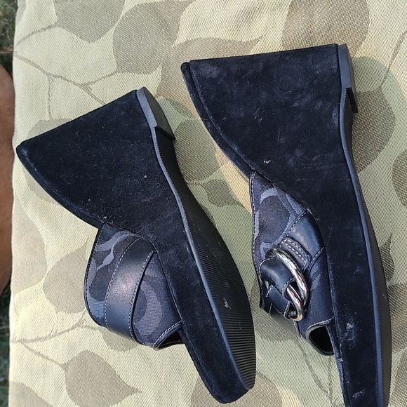 Wedges - Picture 2 of 8